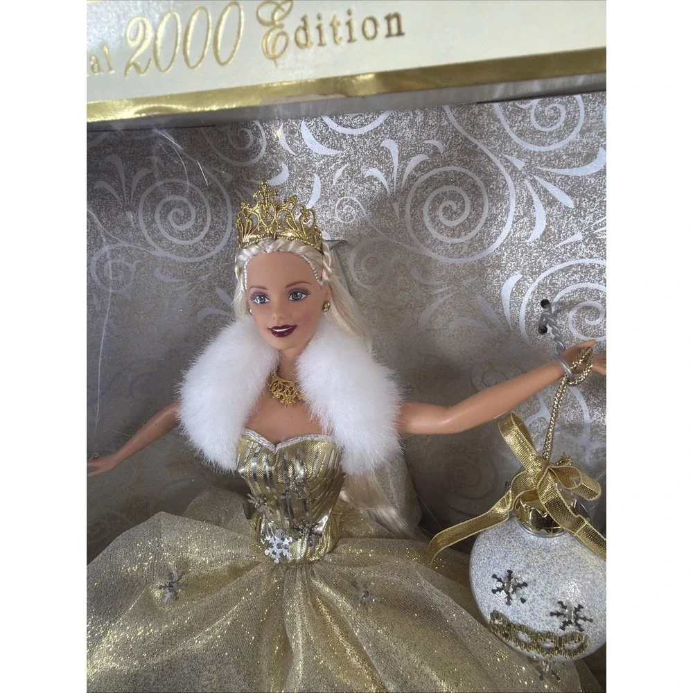 2000 Holiday Celebration Barbie Doll Special Edition Millennium Gold Gown Y2K